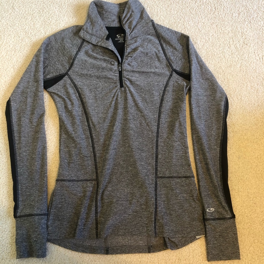 Athletic 1/2 Zip Pullover